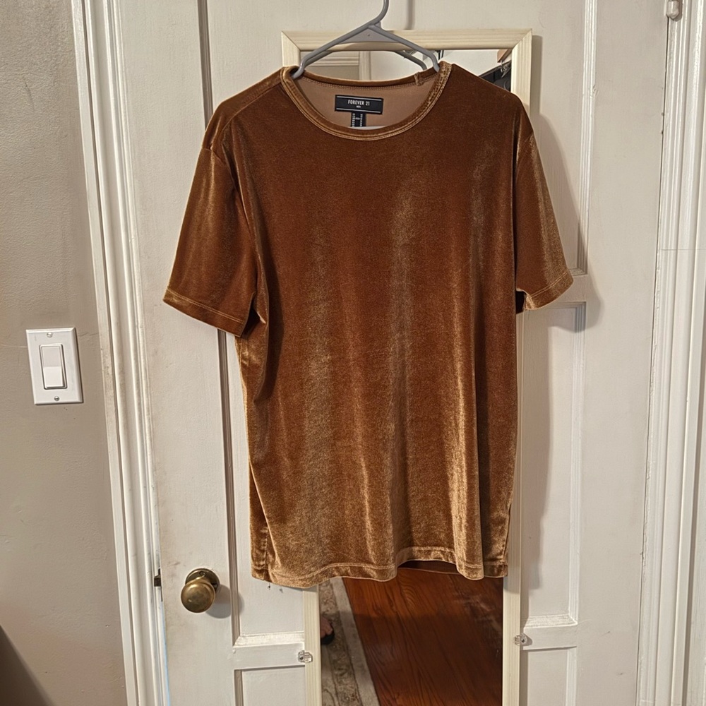 Forever 21 Gold Short Sleeve Tee